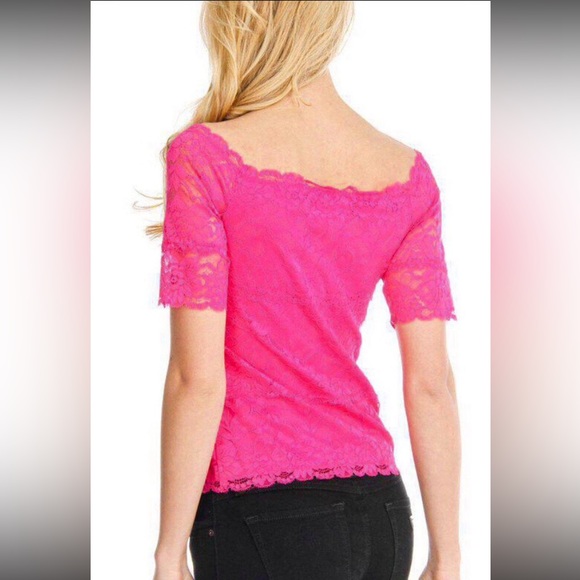 Pretty (and sexy) in pink 🌸 Guess off-the-shoulder top - Picture 7 of 8